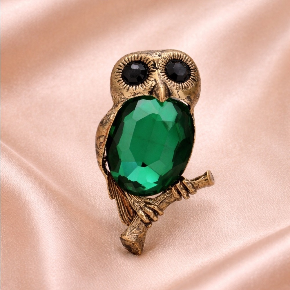 Blue Owl Gold Crystal Brooch